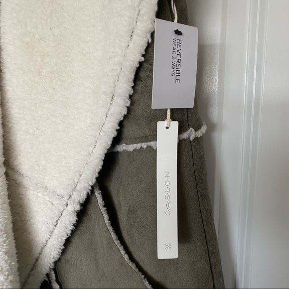 NWT Caslon Reversible Faux Shearling Vest GREEN/IVORY - SIZE M - Picture 11 of 12